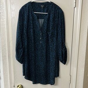 Torrid Harper Challis Blue Star Print 3/4 Sleeve Blouse with Relaxed Fit